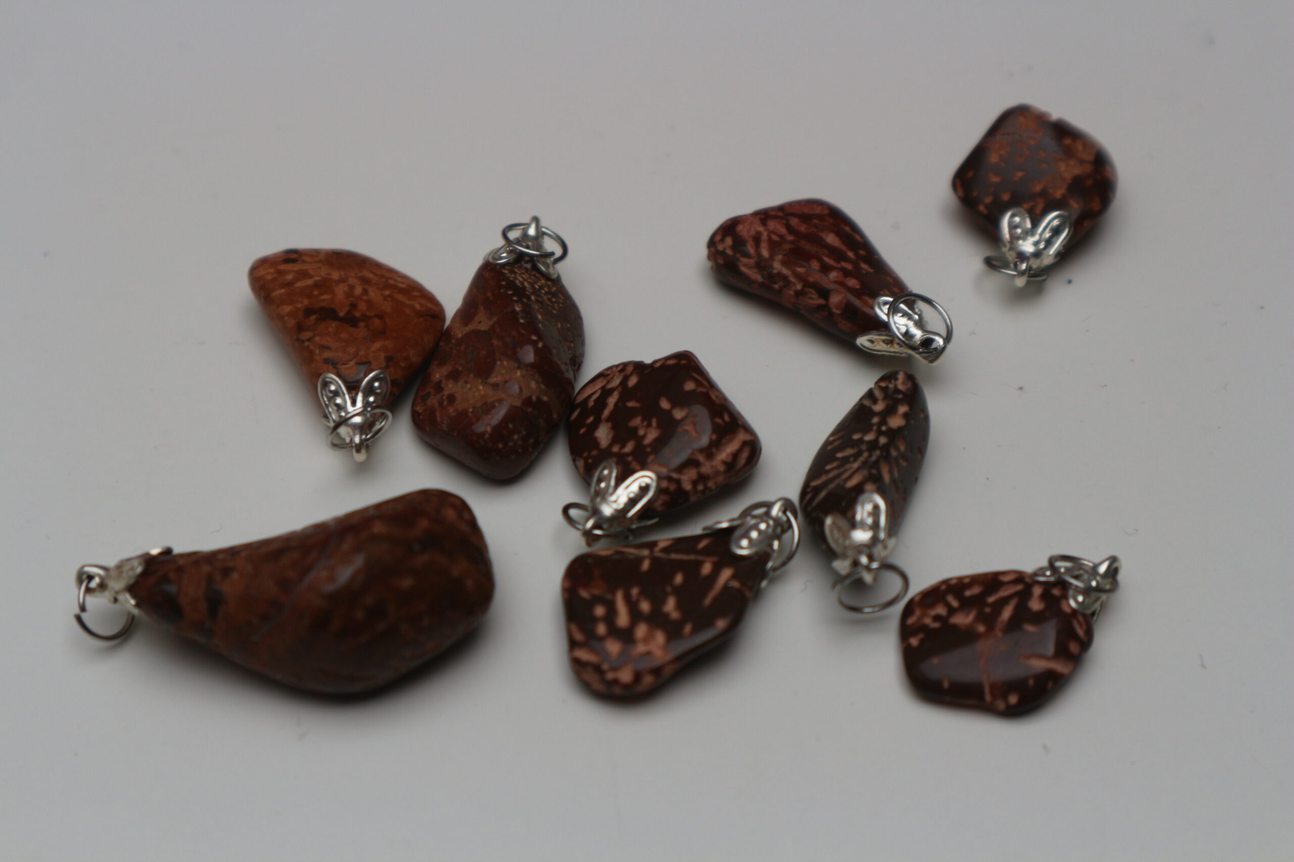 slangen jaspis hanger